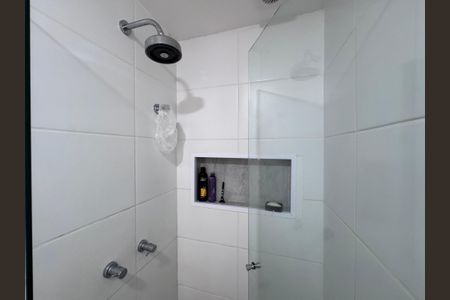 Apartamento à venda com 73m², 2 quartos e 1 vagaBanheiro Social