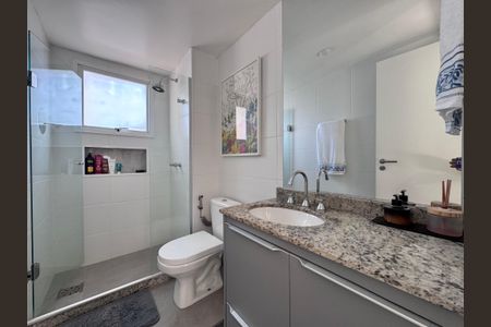 Apartamento à venda com 73m², 2 quartos e 1 vagaSuíte - Banheiro