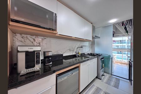 Apartamento à venda com 73m², 2 quartos e 1 vagaCozinha e Área de Serviço