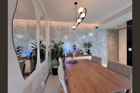 Apartamento à venda com 73m², 2 quartos e 1 vagaSala