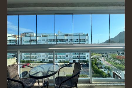 Apartamento à venda com 73m², 2 quartos e 1 vagaVaranda