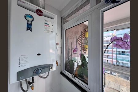 Apartamento à venda com 73m², 2 quartos e 1 vagaCozinha e Área de Serviço