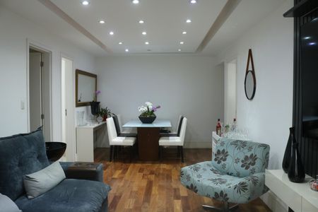 Apartamento para alugar com 94m², 2 quartos e 2 vagasSala