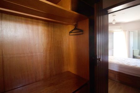 Apartamento à venda com 77m², 2 quartos e 1 vaga