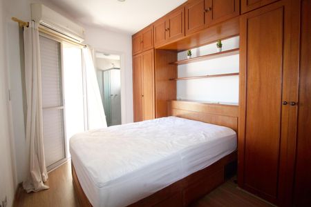 Apartamento à venda com 77m², 2 quartos e 1 vaga