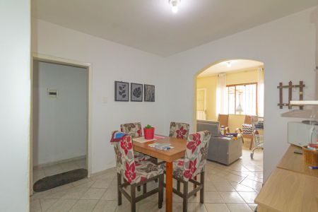 Casa à venda com 70m², 3 quartos e sem vaga Casa à venda com 70m², 3 quartos e sem vagaSala de Jantar