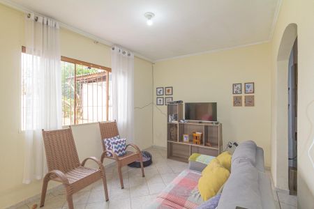 Sala de casa à venda com 3 quartos, 70m² em Fátima, Canoas