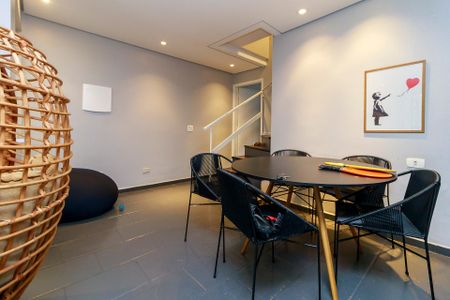 Casa à venda com 125m², 3 quartos e 1 vaga Casa à venda com 125m², 3 quartos e 1 vagaSala