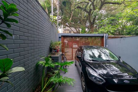 Casa à venda com 125m², 3 quartos e 1 vaga Casa à venda com 125m², 3 quartos e 1 vagaGaragem