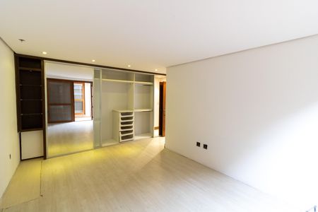 Casa de condomínio à venda com 400m², 4 quartos e 2 vagasSuíte