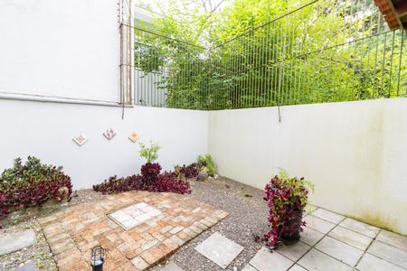 Casa de condomínio à venda com 400m², 4 quartos e 2 vagasQuintal