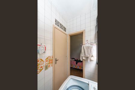 Apartamento à venda com 82m², 3 quartos e 1 vaga Apartamento à venda com 82m², 3 quartos e 1 vagaBanheiro de serviço