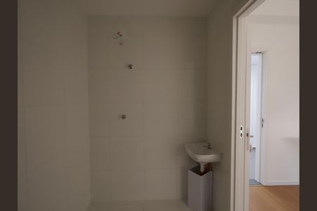 Banheiro de apartamento à venda com 1 quarto, 17m² em Jardim Monte Kemel, São Paulo
