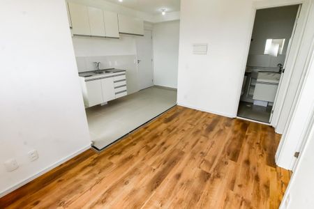 Sala de apartamento para alugar com 2 quartos, 40m² em Jardim Maria Duarte, São Paulo