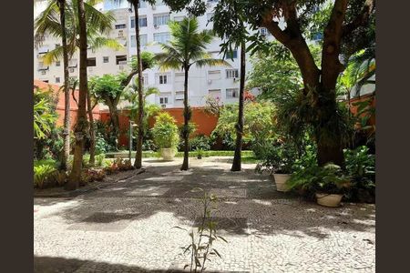 Apartamento à venda com 202m², 4 quartos e 1 vaga