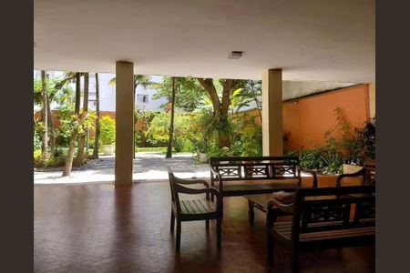 Apartamento à venda com 202m², 4 quartos e 1 vaga