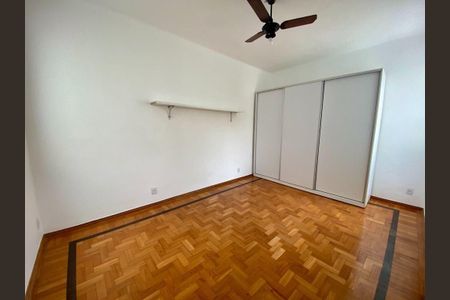 Casa à venda com 4 quartos, 210m² em Santa Rosa, Niterói