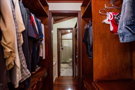 Casa à venda com 3 quartos, 195m² em Piratininga, Niterói