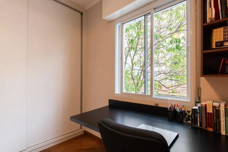 Apartamento à venda com 138m², 2 quartos e 1 vaga