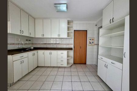 Apartamento à venda com 107m², 3 quartos e 1 vagaFoto 08