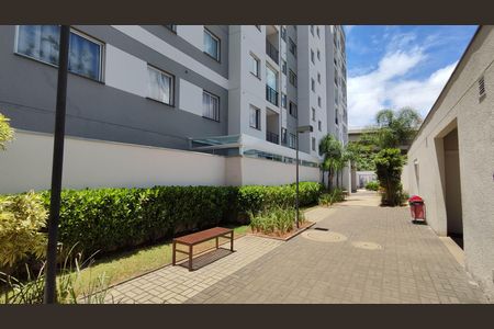 Apartamento à venda com 43m², 2 quartos e sem vagaÁrea comum