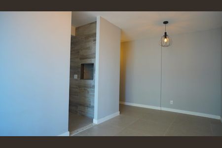 Sala de apartamento para alugar com 3 quartos, 65m² em Farrapos, Porto Alegre