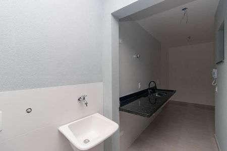 Apartamento para alugar com 43m², 2 quartos e 1 vaga Apartamento para alugar com 43m², 2 quartos e 1 vagaCozinha e Área de Serviço