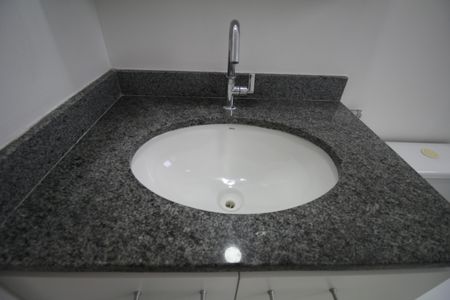 Apartamento à venda com 55m², 2 quartos e 1 vagaBanheiro Social