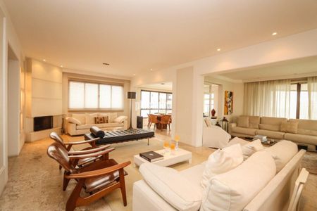 Apartamento à venda com 3 quartos, 260m² em Vila Suzana, São Paulo