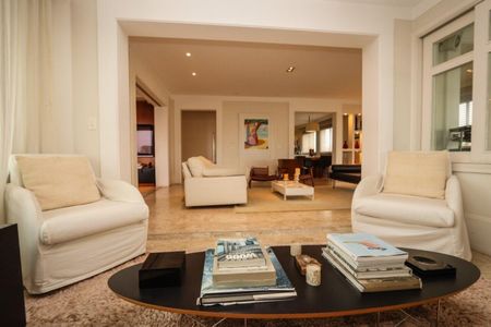 Apartamento à venda com 3 quartos, 260m² em Vila Suzana, São Paulo