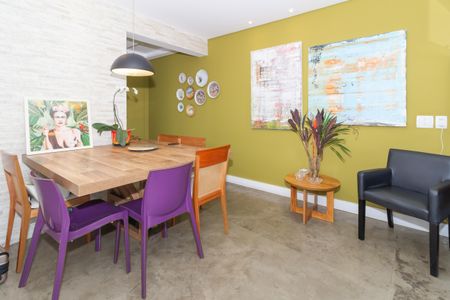 Apartamento à venda com 70m², 3 quartos e 1 vaga Apartamento à venda com 70m², 3 quartos e 1 vagaSala