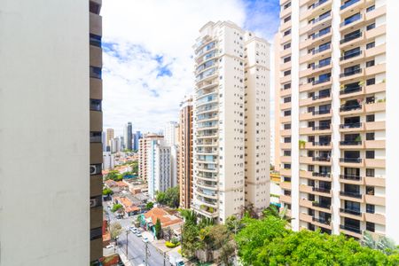 Apartamento à venda com 70m², 3 quartos e 1 vaga Apartamento à venda com 70m², 3 quartos e 1 vagaVaranda