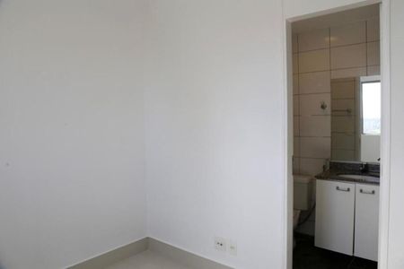 Apartamento à venda com 3 quartos, 64m² em Jardim Londrina, São Paulo