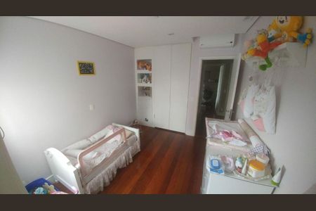 Apartamento à venda com 180m², 3 quartos e 3 vagas