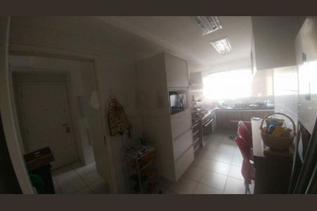 Apartamento à venda com 180m², 3 quartos e 3 vagas