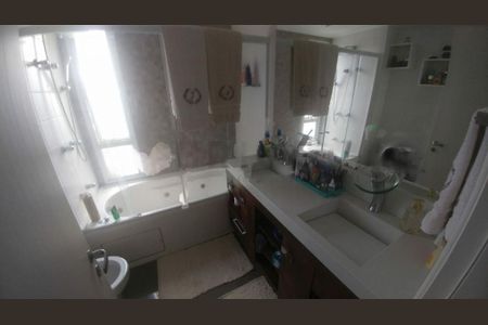 Apartamento à venda com 180m², 3 quartos e 3 vagas