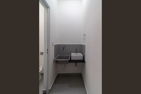 Banheiro da Suíte de apartamento para alugar com 1 quarto, 30m² em Sumarezinho, São Paulo