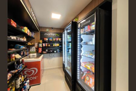 Apartamento à venda com 141m², 3 quartos e 3 vagasÁrea comum - Mini Mercado