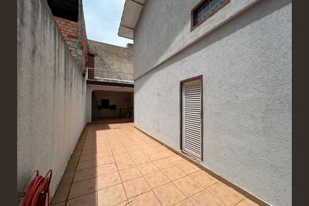 Casa à venda com 299m², 3 quartos e 5 vagas Casa à venda com 299m², 3 quartos e 5 vagasQuintal