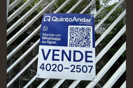 Casa à venda com 299m², 3 quartos e 5 vagas Casa à venda com 299m², 3 quartos e 5 vagasPlaca Aproximada
