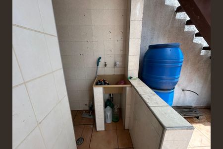 Casa à venda com 299m², 3 quartos e 5 vagas Casa à venda com 299m², 3 quartos e 5 vagasÁrea de Serviço