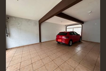 Casa à venda com 299m², 3 quartos e 5 vagas Casa à venda com 299m², 3 quartos e 5 vagasGaragem