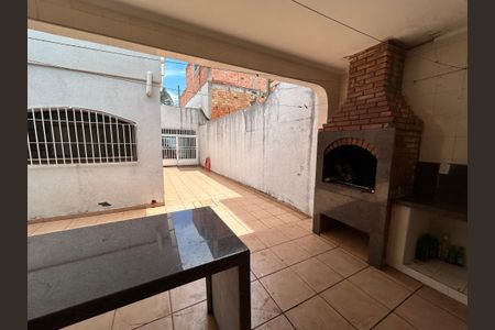 Casa à venda com 299m², 3 quartos e 5 vagas Casa à venda com 299m², 3 quartos e 5 vagasChurrasqueira