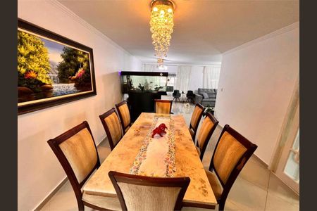 Casa à venda com 3 quartos, 212m² em Jardim Oriental, São Paulo