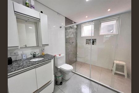 Casa à venda com 3 quartos, 212m² em Jardim Oriental, São Paulo