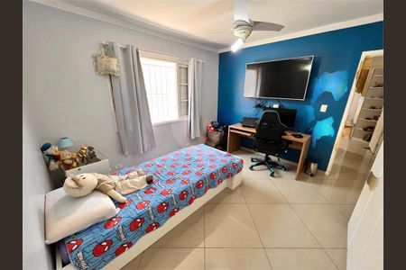 Casa à venda com 212m², 3 quartos e 3 vagas