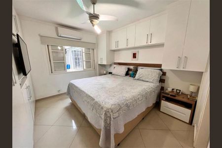 Casa à venda com 212m², 3 quartos e 3 vagas