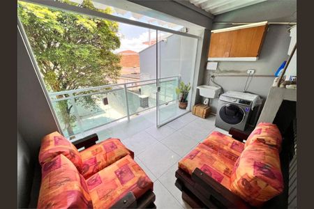 Casa à venda com 3 quartos, 212m² em Jardim Oriental, São Paulo
