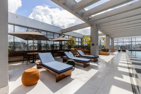 Studio para alugar com 40m², 1 quarto e 1 vagaPiscina