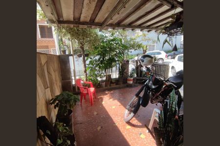 Casa à venda com 200m², 4 quartos e 2 vagas